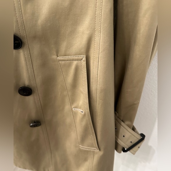 Burberry London AUTHENTIC Trench Coat NWT. New, tags still attached, never worn - Picture 5 of 11